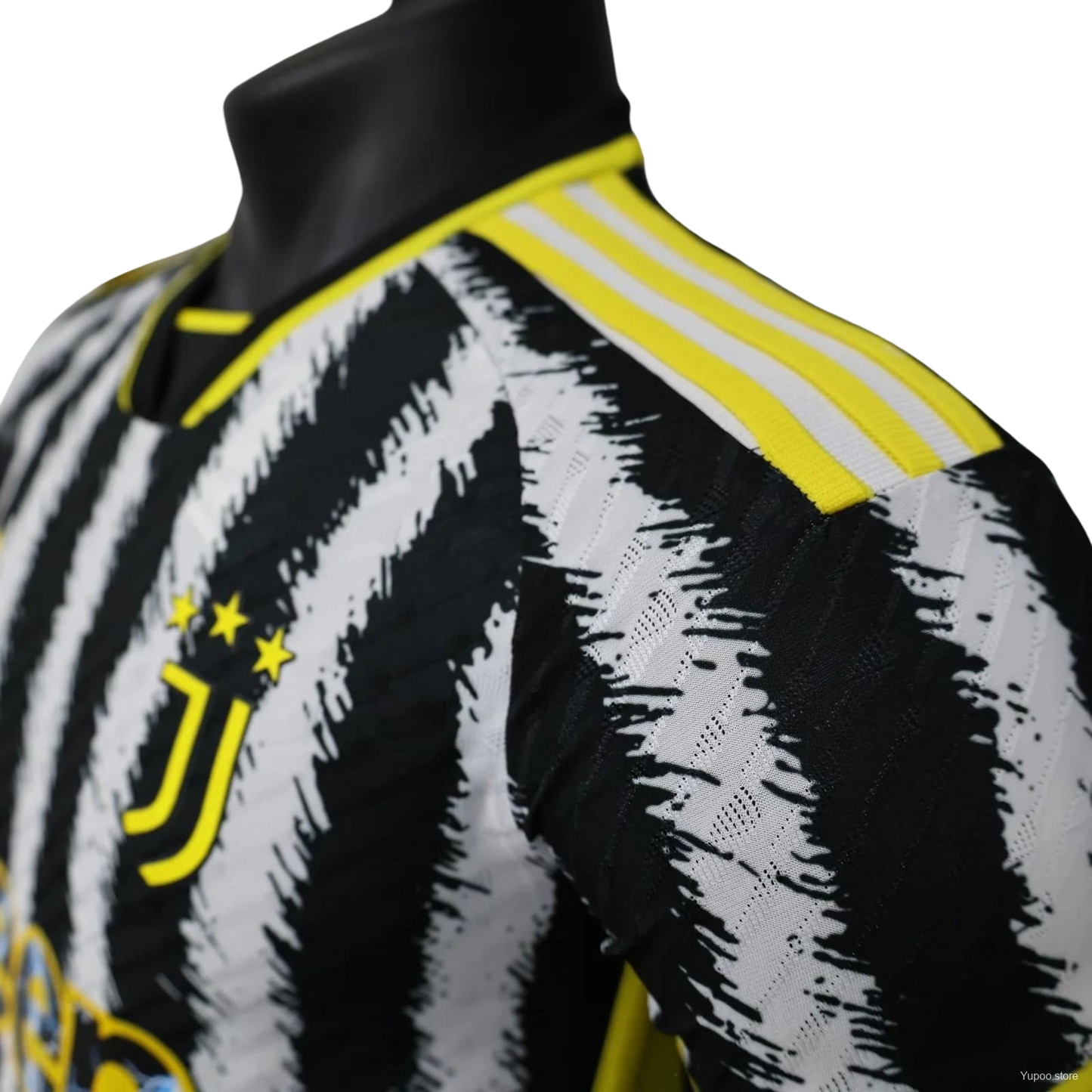 Juventus 23/24 Home Kit - Player Version - Side