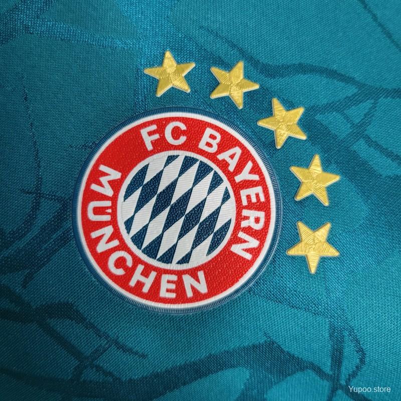 Bayern Munich Special Edition Kit - Player Version - Logo